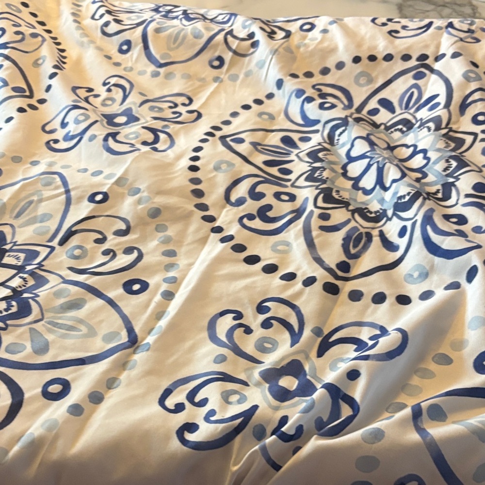 Shower Curtain Blue and White. Floral Medallion Classic Bathroom Style